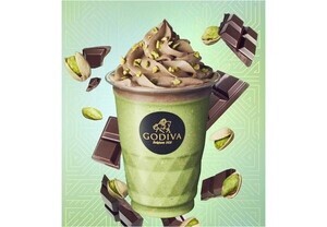 「ドバイチョコ」にインスパイアされたゴディバのショコリキサーが登場! チョコレート×ピスタチオにサクサク揚げ麺